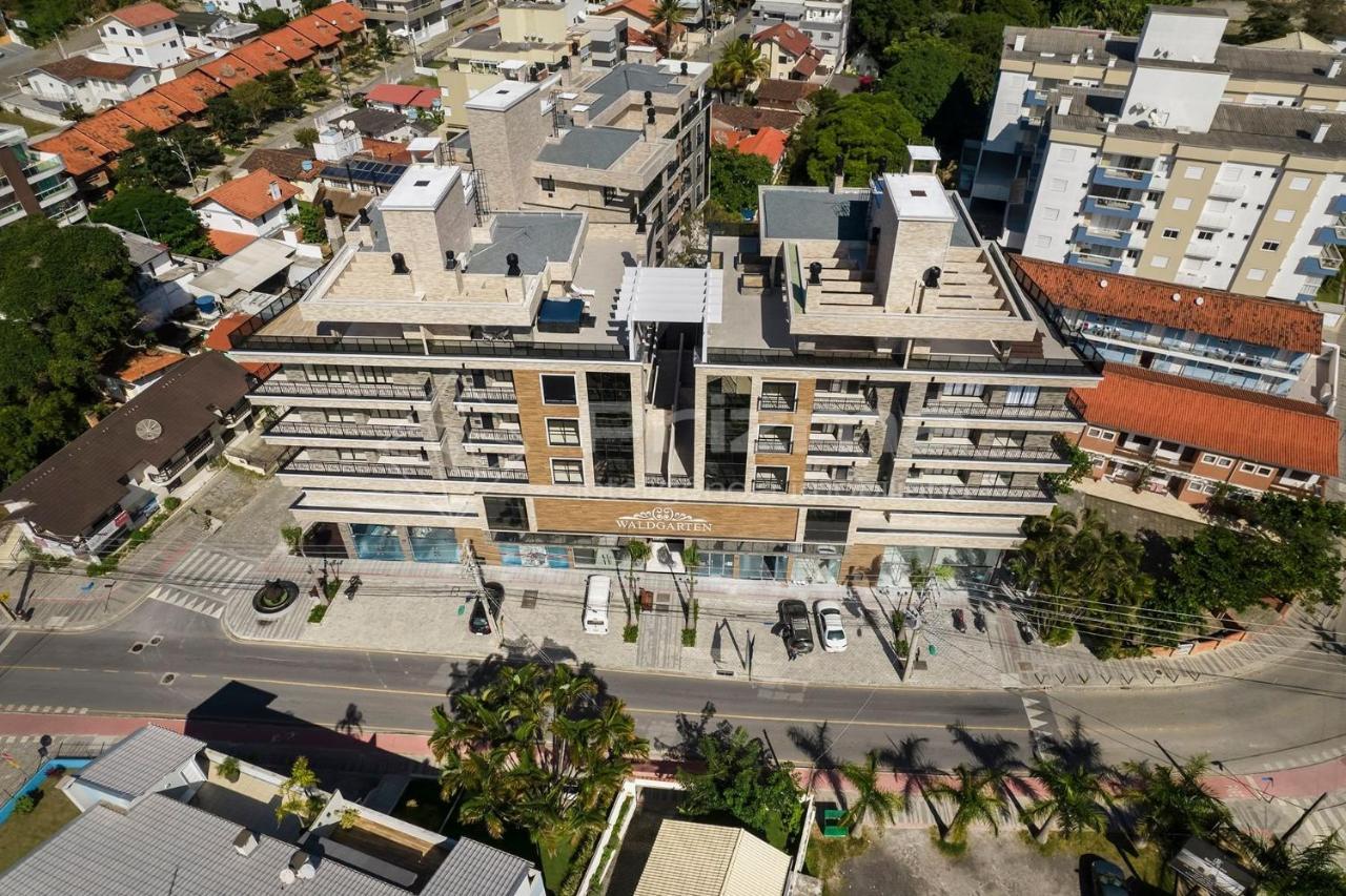 304 Bl 02 - WaldGarten Bombinhas - 50m do Mar e Frente Avenida - Condomínio de Alto Padrão - Piscina - Academia - Salão de jogos Exterior foto